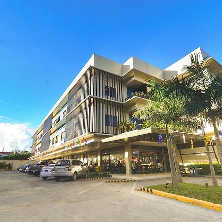 Felix Residences Cebu Exterior photo