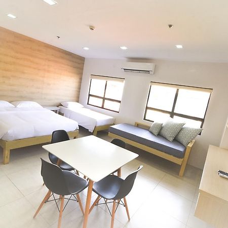 Felix Residences Cebu Exterior photo
