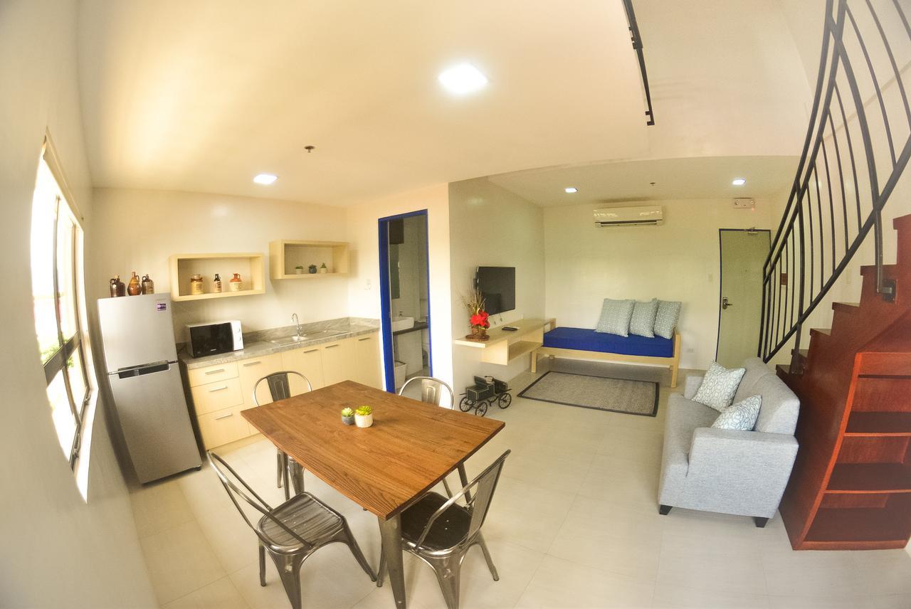 Felix Residences Cebu Exterior photo