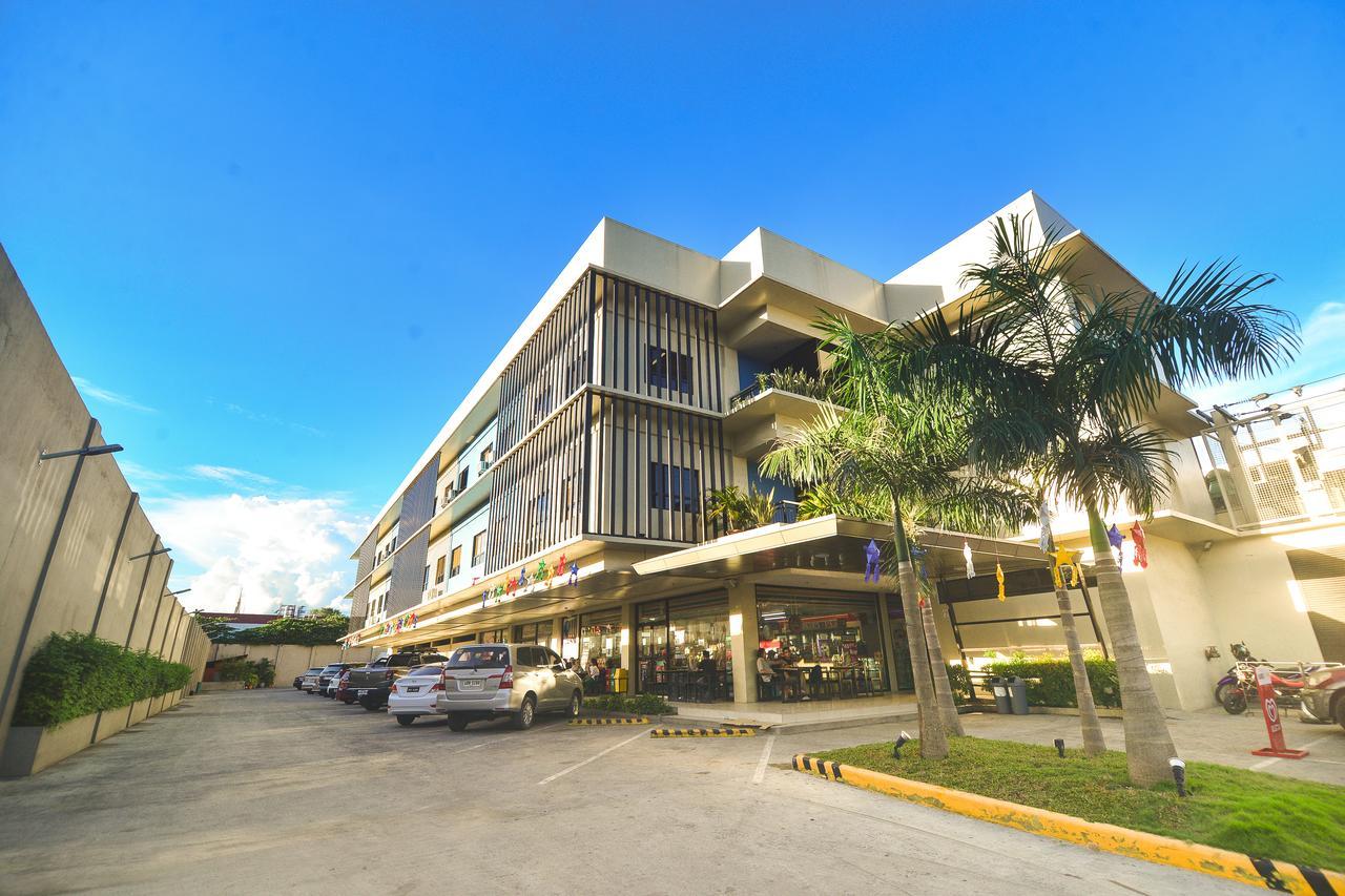 Felix Residences Cebu Exterior photo