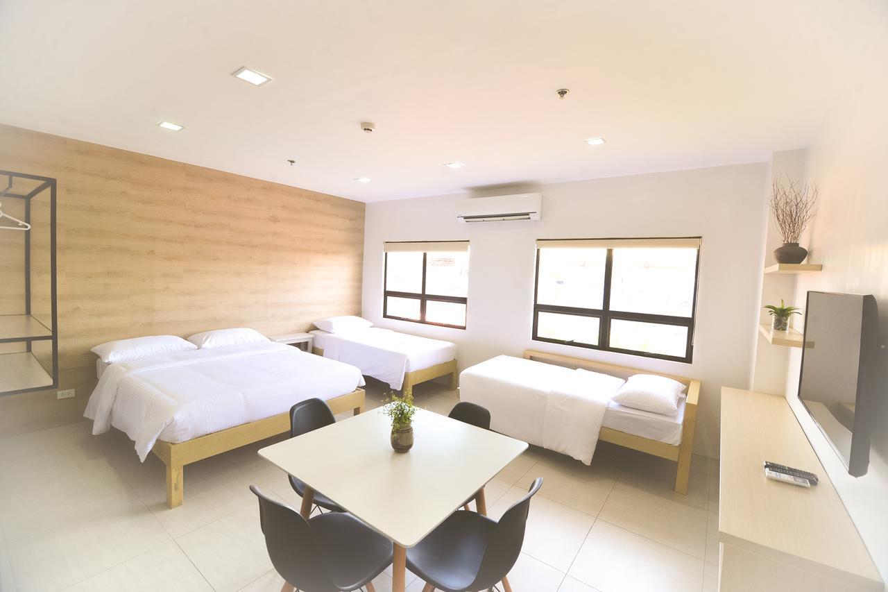 Felix Residences Cebu Exterior photo